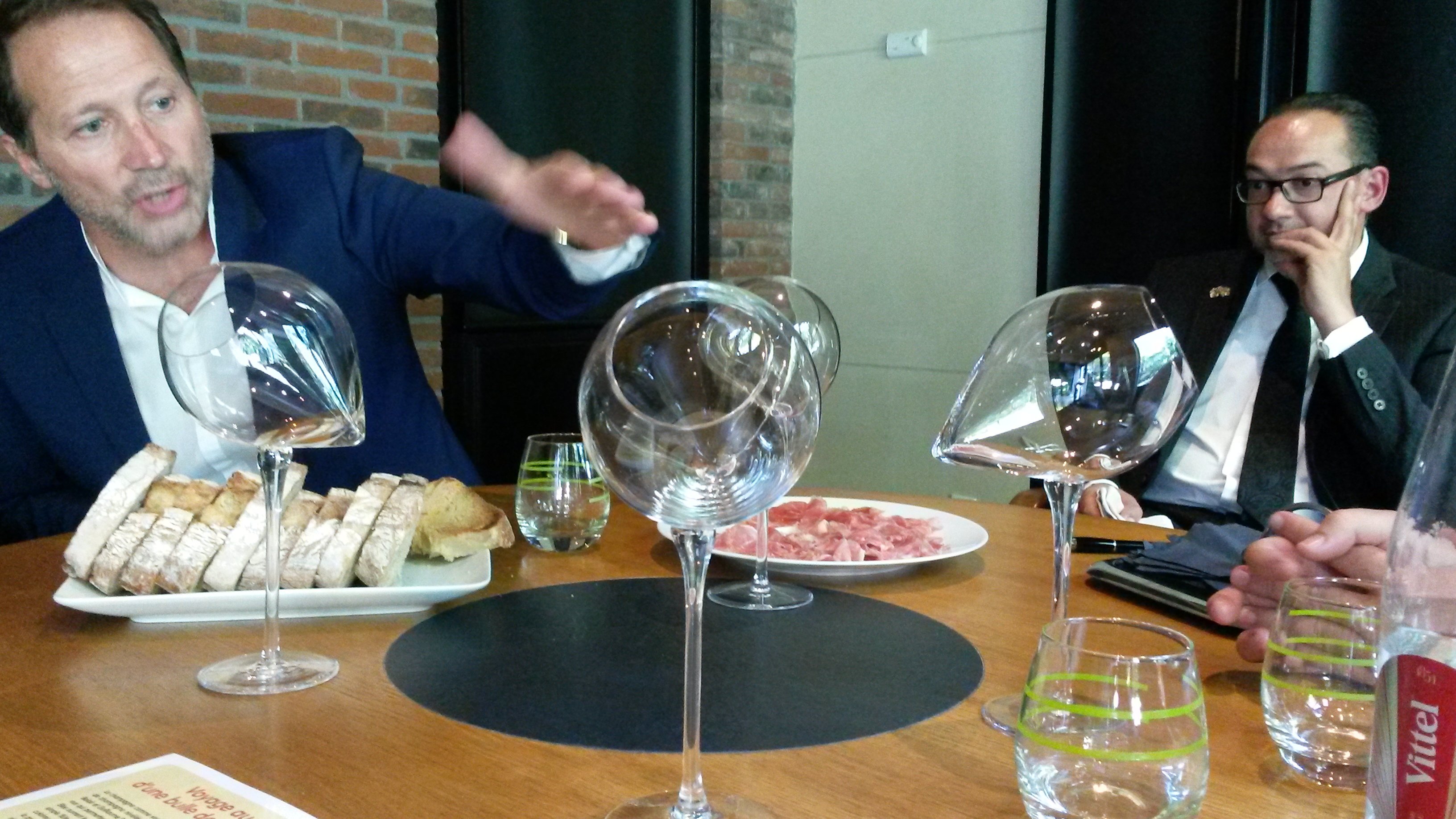 sparkling wine glass