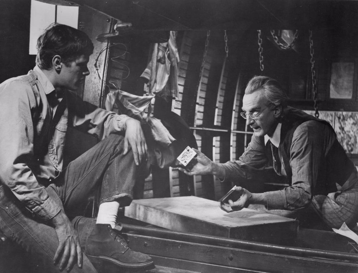 George C. Scott, Michael Sarrazin playing cards