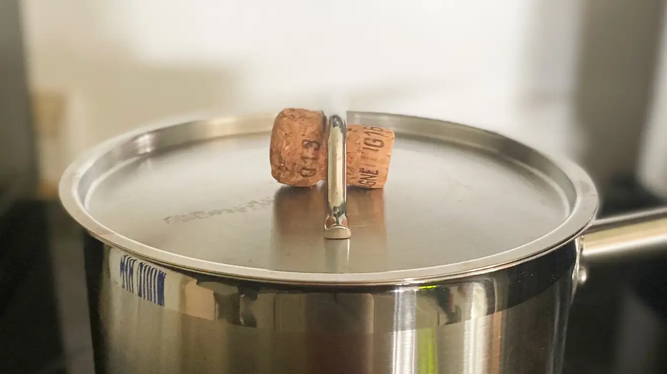 Champagne cork as a potholder